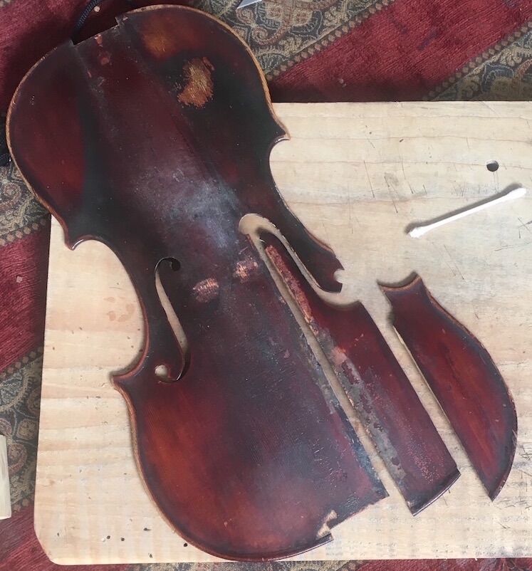 910194737_mysteryfiddle2.jpg.5eceb1c51c570475bec51bf9b6c51647.jpg