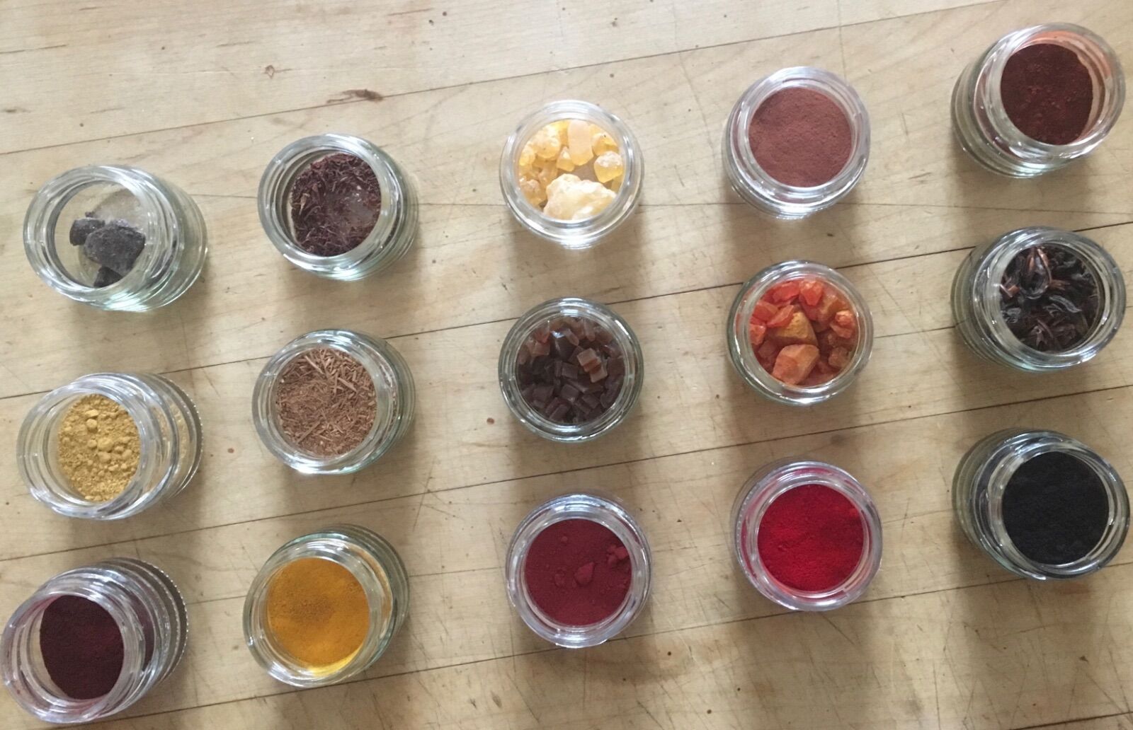 755677304_assortmentofsunlitpigments.jpg.a65fe6901b04b1941249c71093ec2c02.jpg