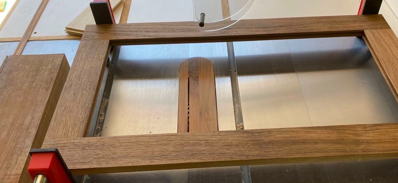 -black-walnut-zero-clearance-insert-by-masonsailor-.jpeg.e53e1c6dcfb7140893ad457bc3fa588d.jpeg
