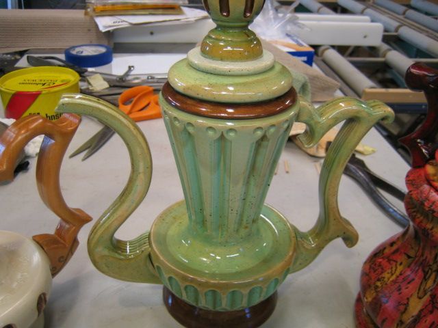 1577808826_number7donebuttheglue003teapotthree.JPG.776a889f9a195f0684f553c9413f989f.JPG