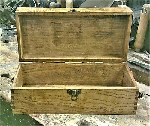 696665679_JulyProjectBoxopened.JPG.9cecb945731a41c3a2ceec22be908785.JPG