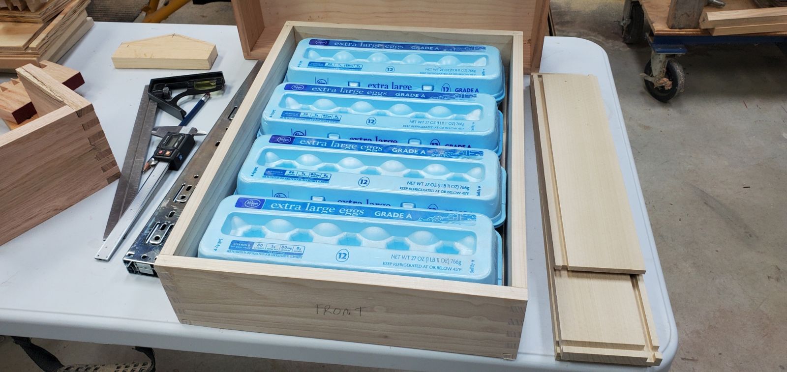 egg-drawer-06.jpg.e7174acc818aa4dd7b935e81f64ab647.jpg