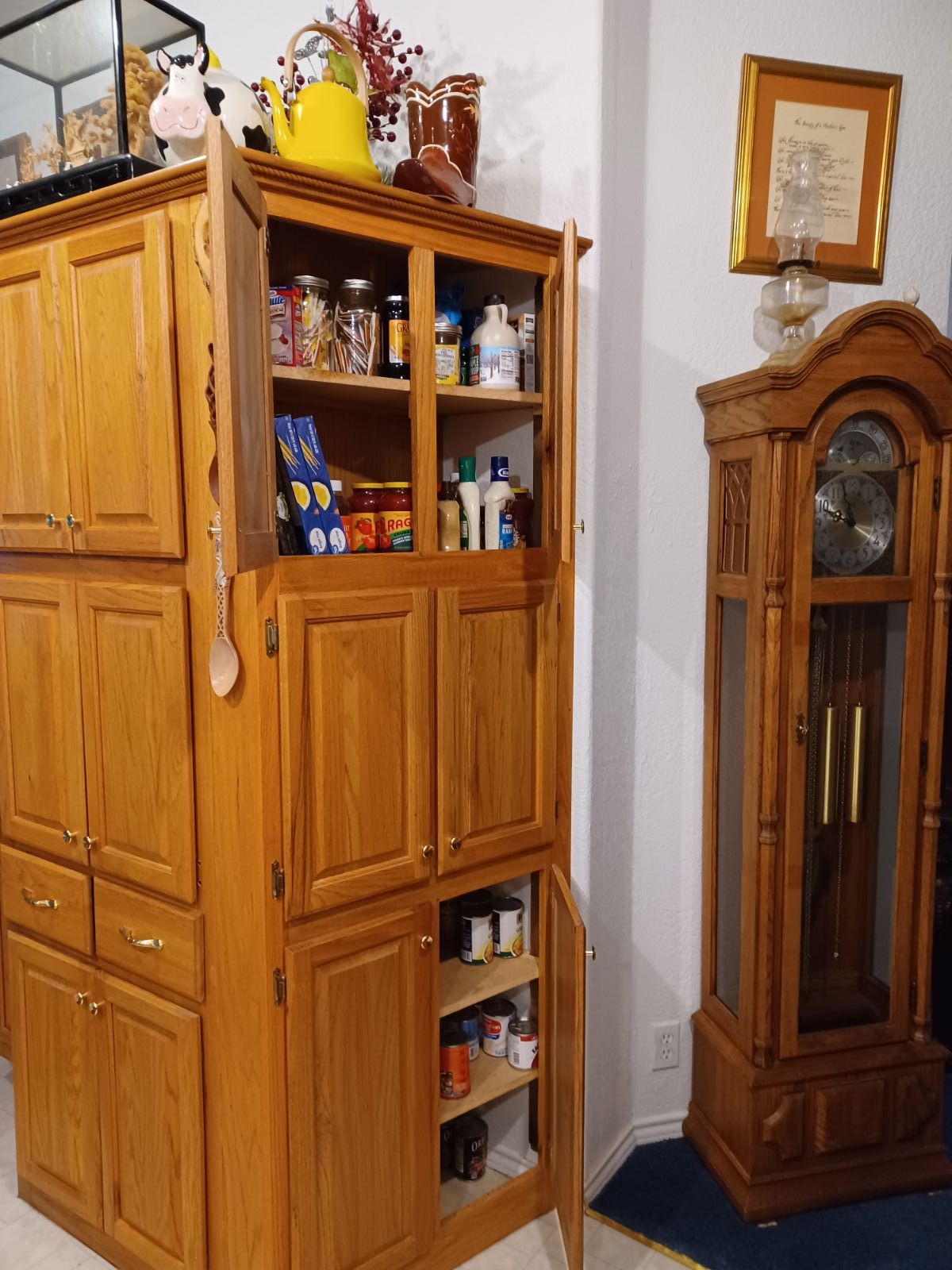 5985220_outofthewaypantry.jpg.ef468a50a9581fde7bf257fd46d00286.jpg