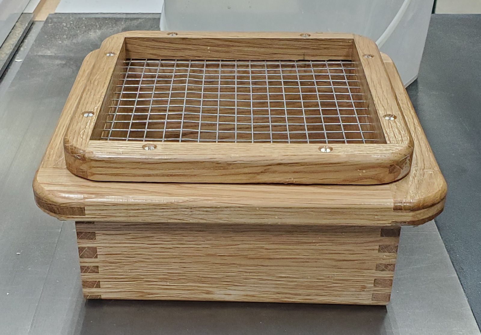 cob-sifter-05.jpg.e068377196d970302d0d0129d821855b.jpg