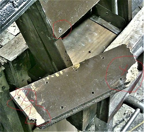 684437006_LadderRepairoldbracesparticleboard.JPG.3a37cc5a4bc926b5b78b1291109c91f9.JPG
