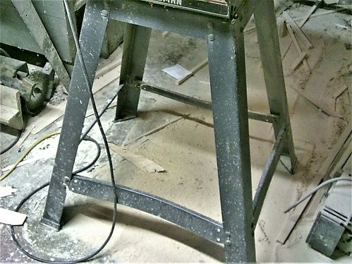 886292983_LadderRepairBusyday.JPG.58de0d1ffa57ac8b563c0ac9a310029f.JPG