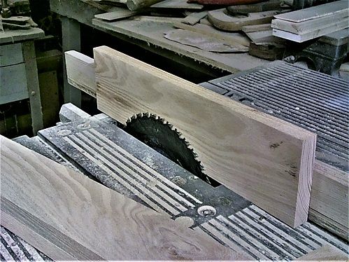 1855602182_LadderPartspeeling.JPG.5935a155583e05d104be8d7325ae08e3.JPG