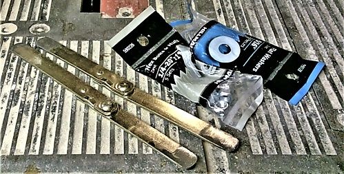 71737882_Mondaybracesandbolts.JPG.c6daf16d0dd3c0faddb32eb317103a1f.JPG