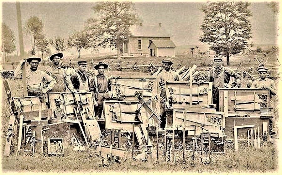 Carpenters.jpg.b2071099f24ac50e7ad36446121ea3c6.jpg