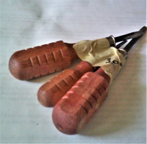 3YardsaleHandles.JPG.95e97ef00365e040dccd747a6b715fd5.JPG