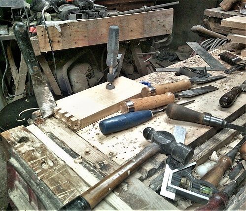MondayDovetailworkPinschopped.JPG.7b14a681e2a6de3e4df1340bcfd4b37d.JPG