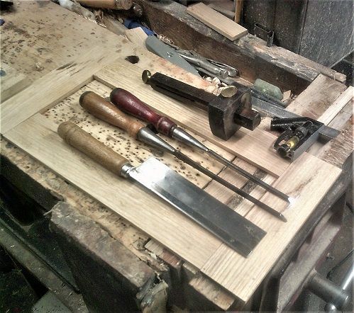 TuesdayTrayworkjoinerytools.JPG.3f9295aeb7e2166aecf8b984ca7b927c.JPG
