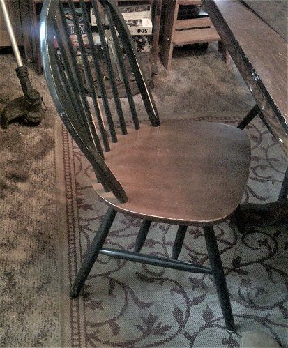 FridayYardSaleFindscheapchairs.JPG.2a156fce3a09e78dce2c72f7d547ec8e.JPG