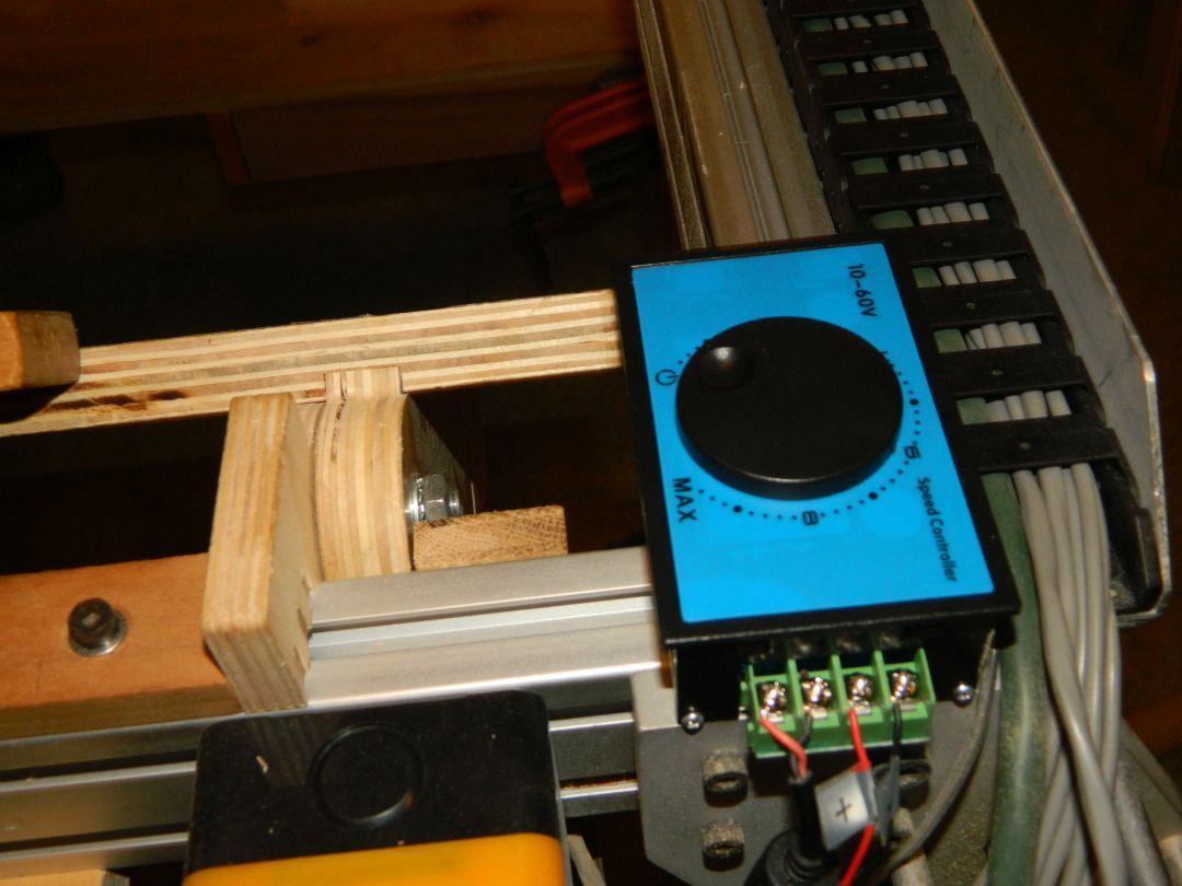Speedcontroller.jpg.b9dafe703e314cfbf6b8fc3e43fd20ae.jpg