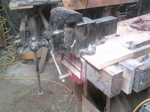 6pakhandleformingtool.JPG.cc74c7744a199b7f5fdcc8667baa5663.JPG
