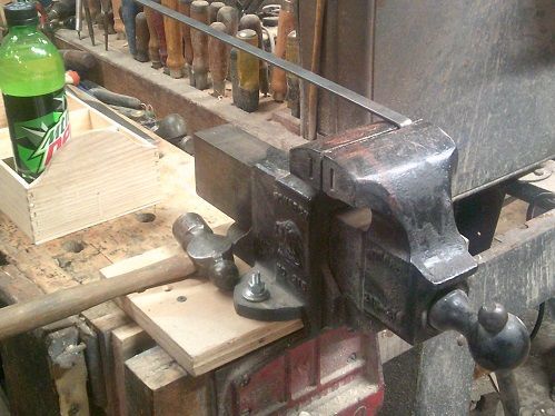 6pakmetalbending.JPG.5f68926e6d3bc17c41a254ab20d83099.JPG
