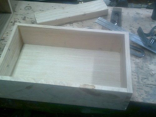 ResawThursdayBackcornerdetails.JPG.4917a1be8df30e7bbdfb6da3a13e3107.JPG