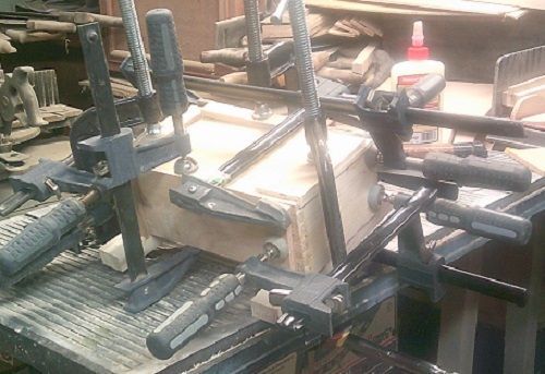 ResawThursdayBottomdrawergluedup.JPG.d823539dda7c3971c6cfedacce493902.JPG