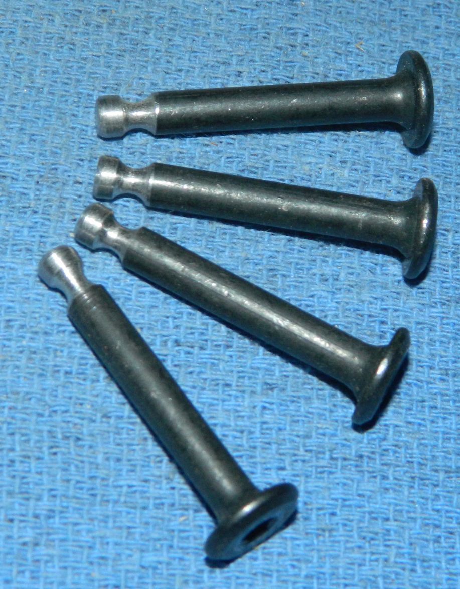 PivotBolts1.jpg.75a044f58157475e3d50cec752de15dd.jpg