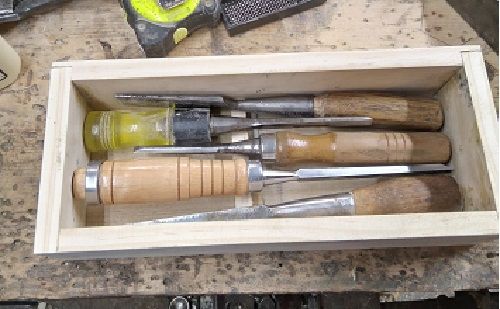 ChiselCasedrawerworkseeingwhatfits.jpg.1ba46c783a1d017f527663e5eee3ec4c.jpg