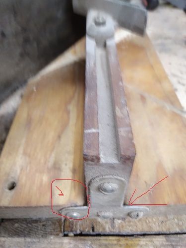 ChiselCasefeetmitersawissues.jpg.a6d7b2d1d13c2669dd98a3008d30225a.jpg