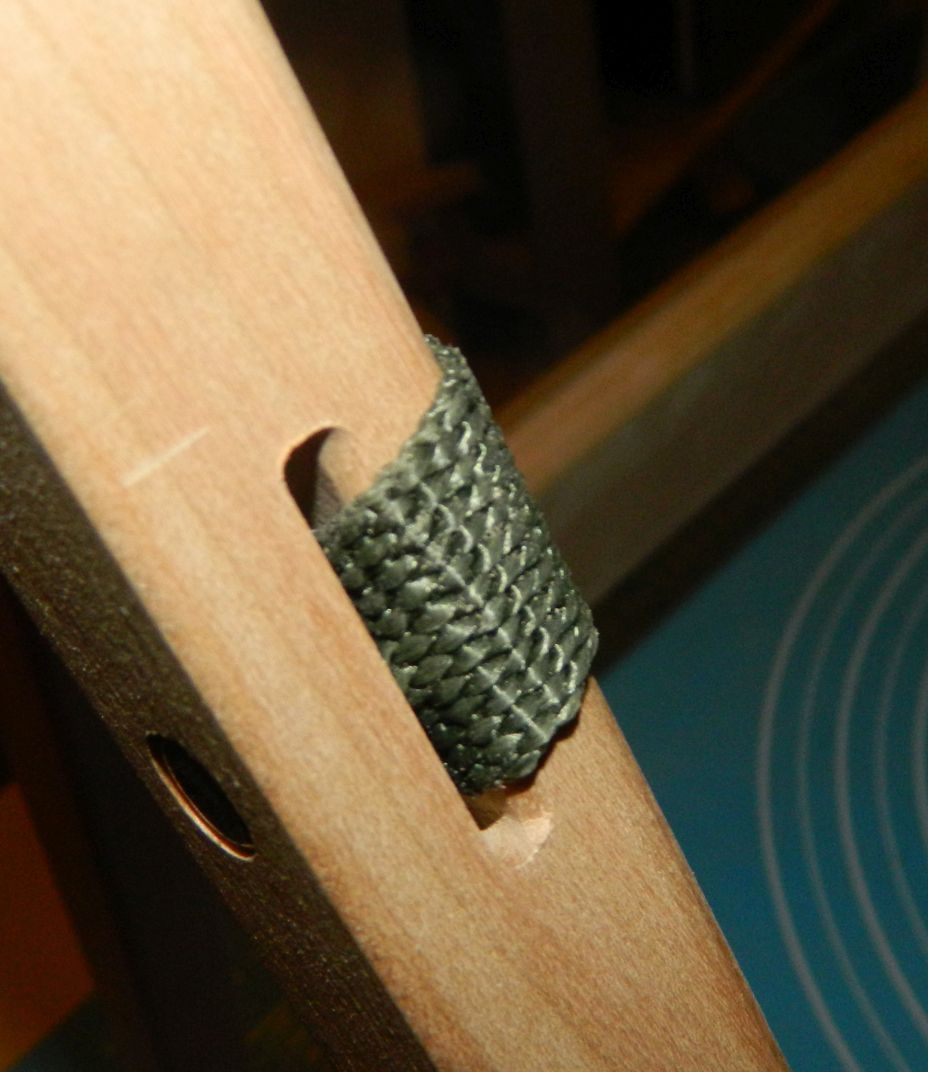 Roundedstrapslot2.jpg.b5e844962ab525003a888e7c0e6293c8.jpg