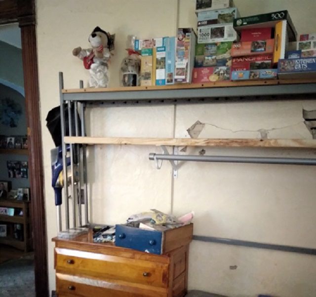 Newshelfleftside.jpg.77692b7508105a4f45c85e2228f14d13.jpg