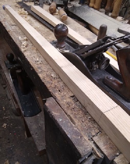 SofaTableBuildLegWorkthebefore.jpg.241c464d630ac7c8ebb805c1be402441.jpg