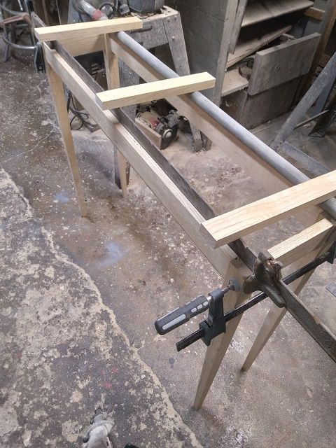 SofaTableBuildThurs.Fulldryfit.jpg.dc35d56a170dd0eaad5b87b994fc3298.jpg