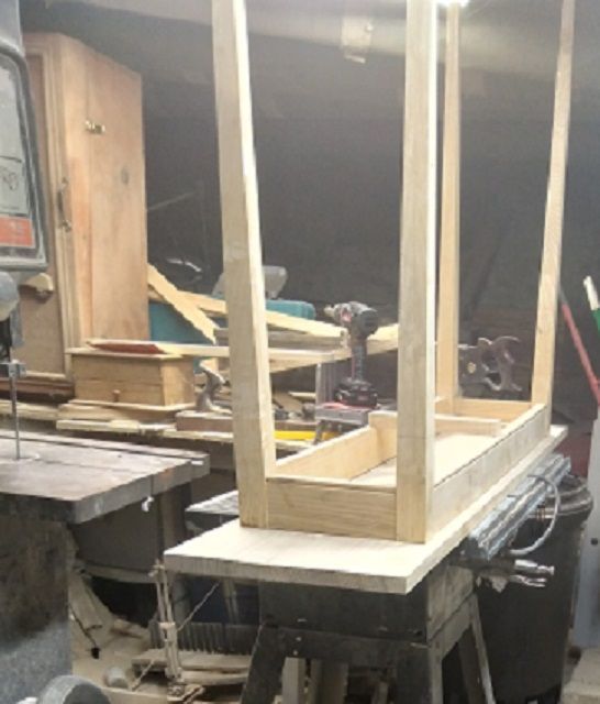 SofaTableBuildbaseinstallcenteredup.jpg.7a4e20f54b8e602d9005417a5fdb1e3a.jpg