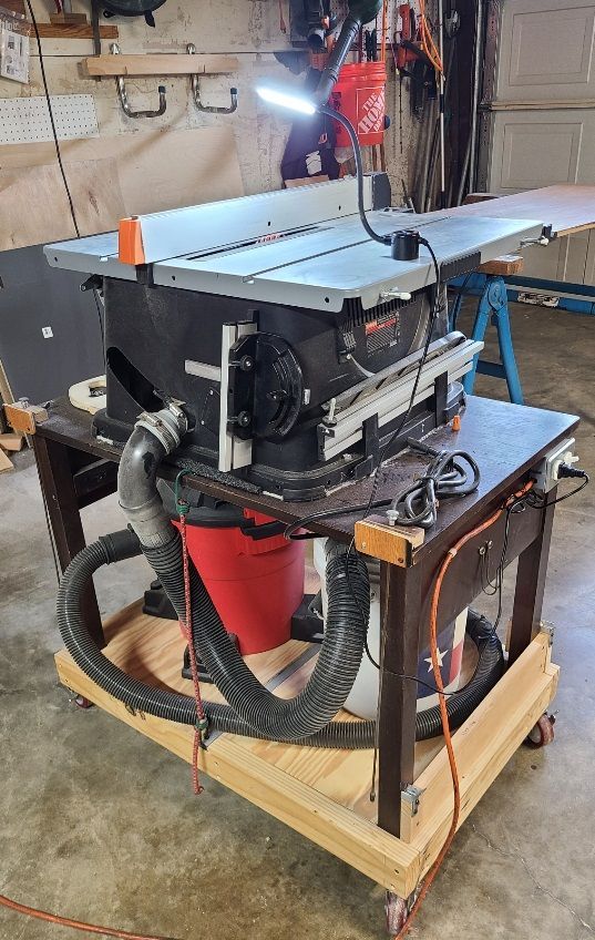 Table_saw.jpg.84c617d9e0fde122b0be78a48609c042.jpg