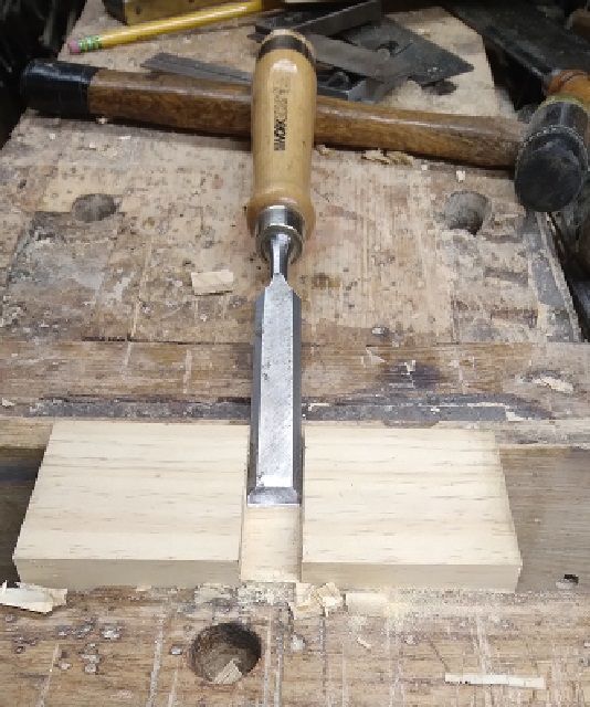 WoodJointClass1118mmchisel.jpg.7345a0e412a4e4cd8f6dc3a2121c1d88.jpg