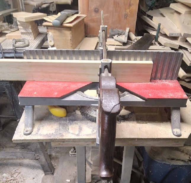WoodJointClass11firstcut.jpg.d934c2a95b6fd229e78febca54a9387b.jpg