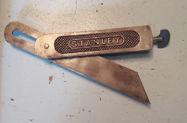 WoodJointClass12angleset.jpg.0df66bbae8a870707b6aa6551781892f.jpg