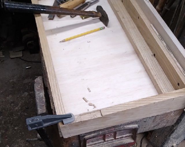 BathroomProjectHingesfirstone.jpg.e666f96580f4a4f616e87d809d86e894.jpg