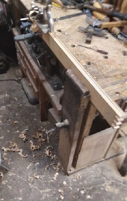 BathroomProjectRebateslotsofshavings.jpg.7ae0b5648d392dc4e11e7b52496ea7e4.jpg