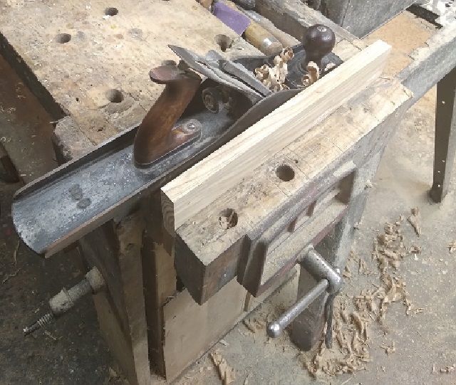 BathroomProjectSundaySmallJointer.jpg.6a9bc5ce7343a573f269549ebddba84a.jpg