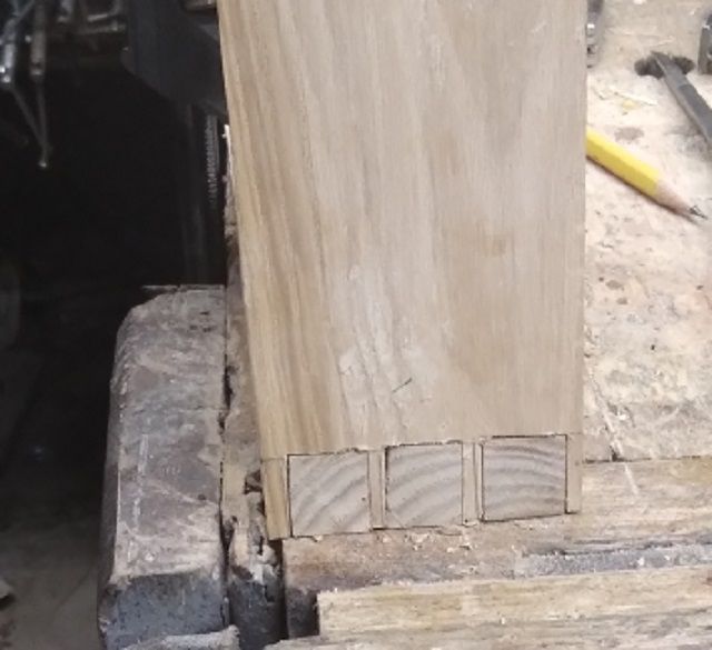 BathroomProjectdovetailsneededamallet.jpg.82f816b12c5582533830522940b4e859.jpg