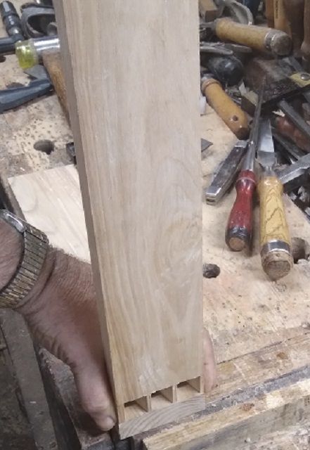 BathroomProjectdovetailstracingpins.jpg.449e9f4941e4339ef38d6ce57a11ccdc.jpg