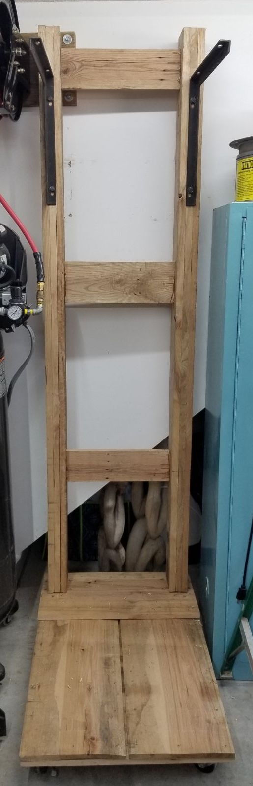 DCStand1.jpg.dd02a6665ff5c7b3f8c57e58bf922bbd.jpg