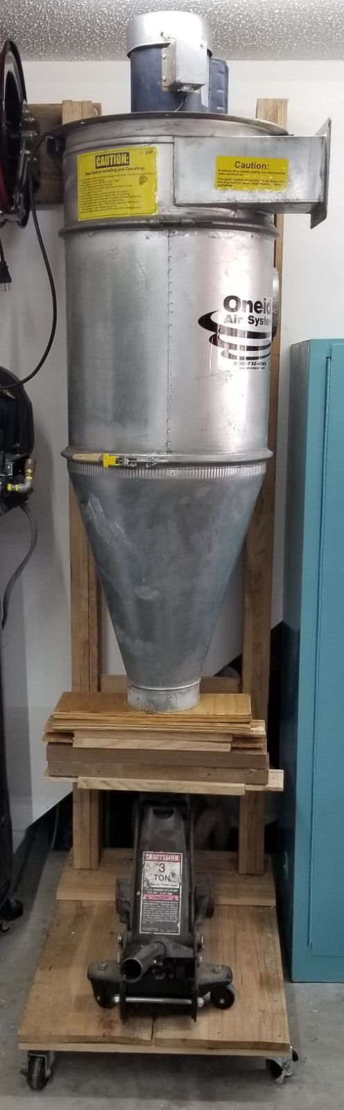 DCStand6.jpg.5daf47f4bb87502e7578bbb6961de250.jpg