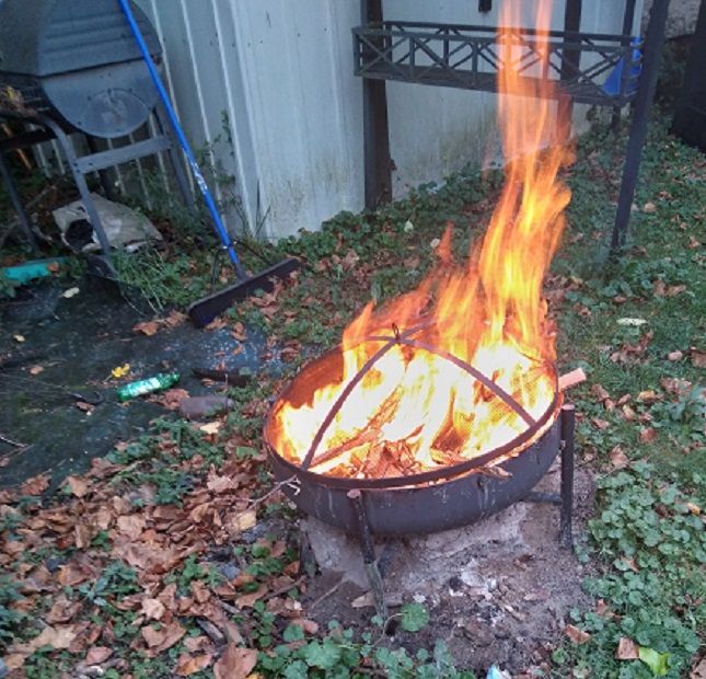 MondaysWorksFirePit.jpg.9a20d1c50b62c1828e0b94f11d7aac27.jpg
