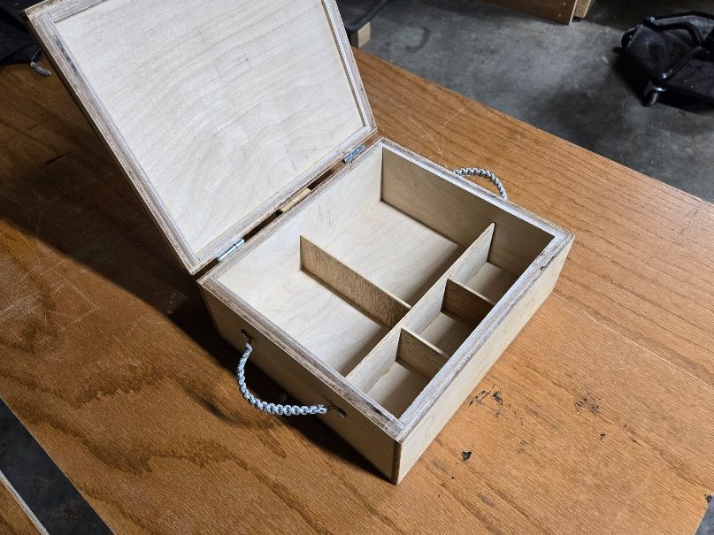My_chain_box-2.jpg.aed41f686d524640ca580fc49ab30535.jpg