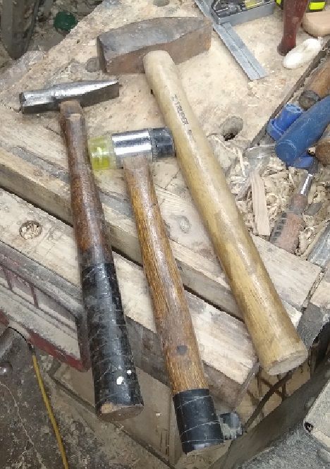 LinenClosetDoor3Glue-upAdjusttofit.jpg.93fac26a8dee90d68dfceebe5d9d30f2.jpg
