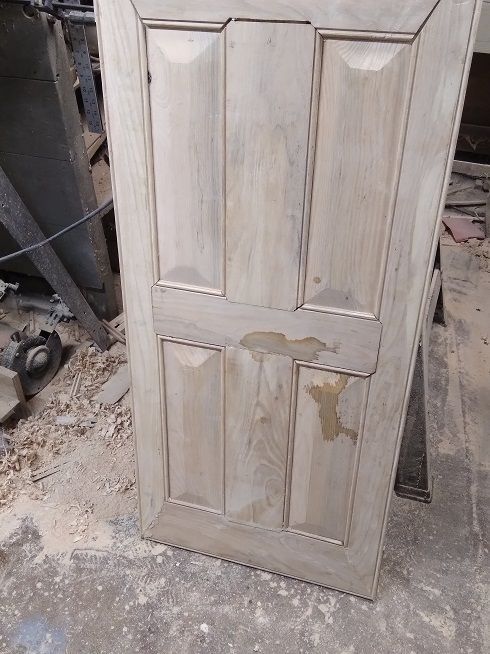 LinenClosetDoor3outoftheclamps.jpg.e1a4aa51d7d8a166c65900dc3e2b1fa3.jpg