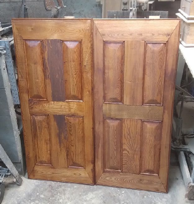 LinenClosetfinishline2doorsstained.jpg.59ede67bb62f8f06e3e33e77f70b8909.jpg