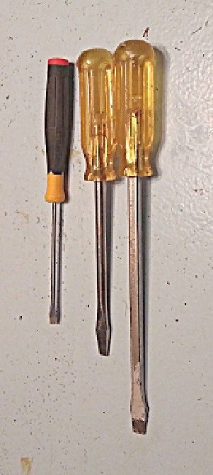 GrabBagSaleInventoryscrewdrivers.jpg.a124eebc30c2d6008023745bcbee061f.jpg