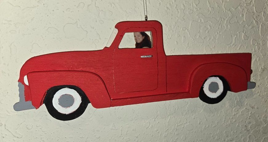 Jen_Truck.jpg.c108b612b1961ad064c4820fdeb30cc8.jpg