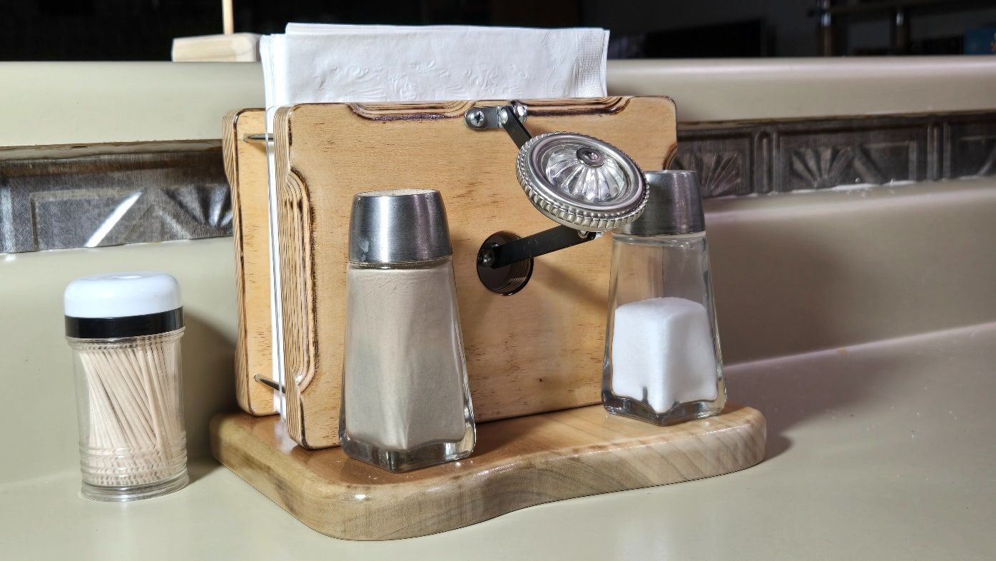 Napkin_Iso-2.jpg.3198c7bae578a4a91ae5194a9d0df18d.jpg
