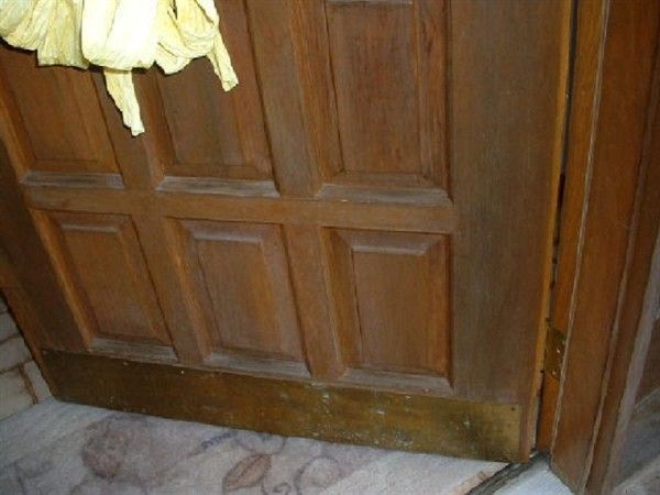 door_before.jpg.bb93853c71846dd08db81eef960f2d28.jpg